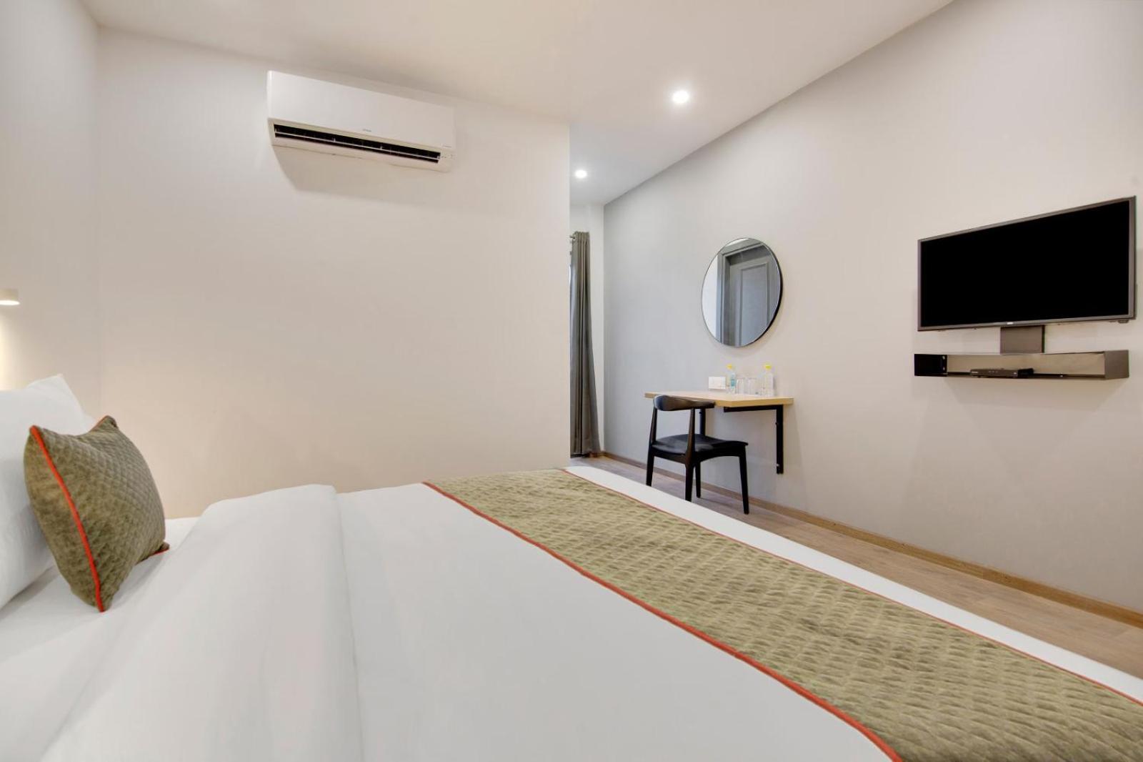 New Cozy Cave Hotel