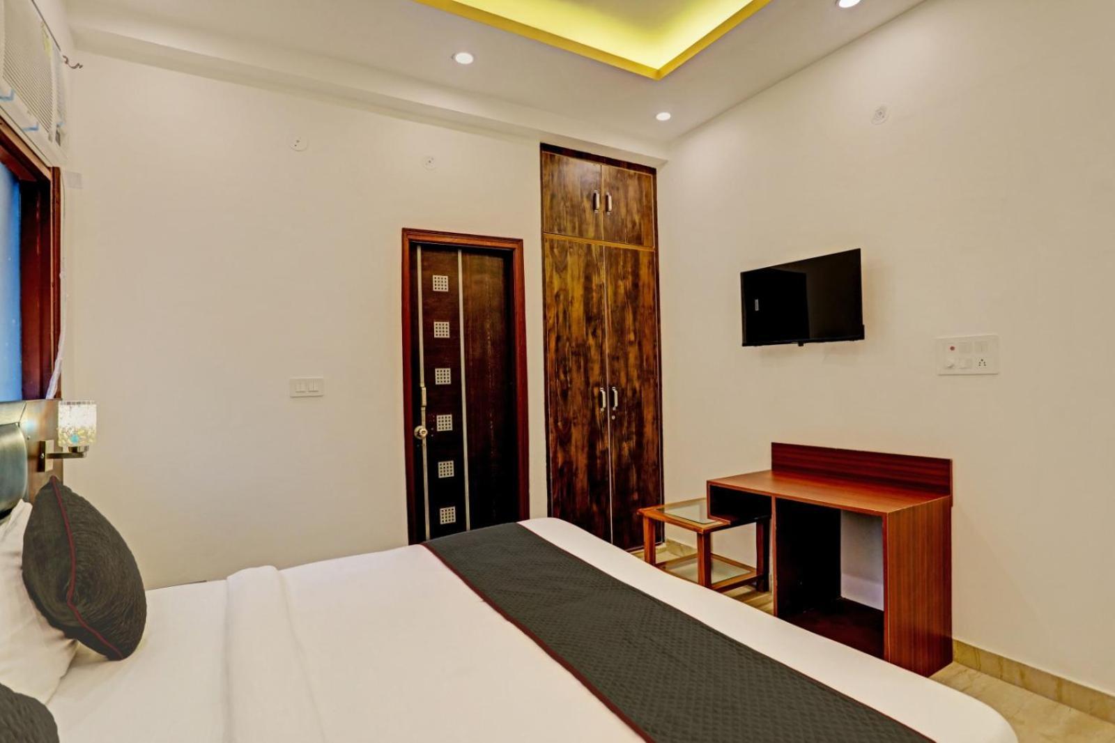 New Cozy Cave Hotel